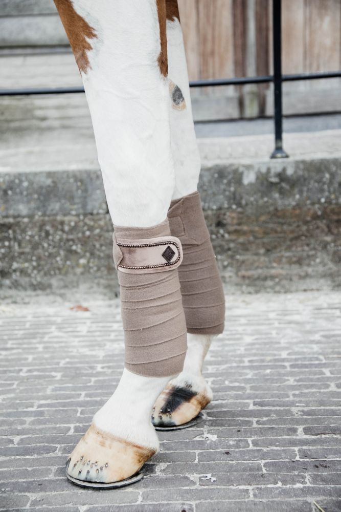 KENTUCKY® HORSEWEAR Fleece-Bandagen Velvet Pearls, 4er-Set, beige
