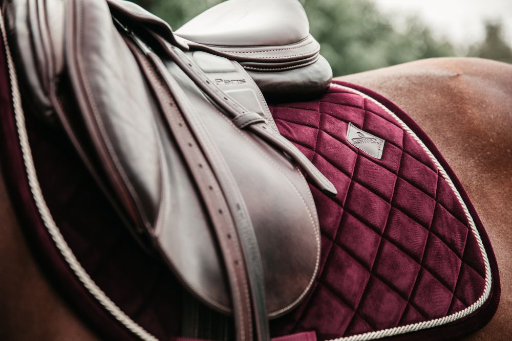 KENTUCKY® HORSEWEAR Schabracke Cord Springen, bordeaux