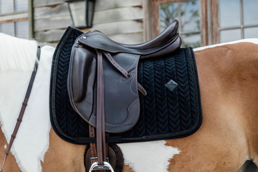 KENTUCKY® HORSEWEAR Schabracke Velvet Pearls Dressur, schwarz