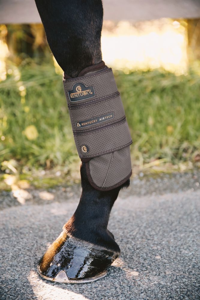 KENTUCKY® HORSEWEAR Geländegamaschen Air Tech vorne, braun