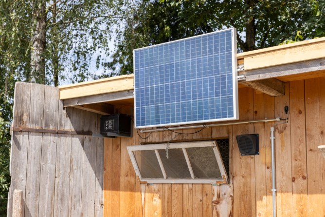 KERBL Solar-Set, 100 W für SmartCoop System und für IPCam 360 SIM-FHD