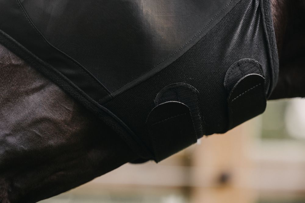 KENTUCKY® HORSEWEAR Fliegenmaske Classic mit Ohren, schwarz