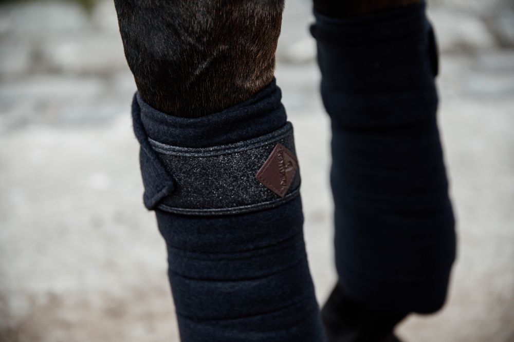 KENTUCKY® HORSEWEAR Fleece-Bandagen Glitter, 4er-Set, schwarz