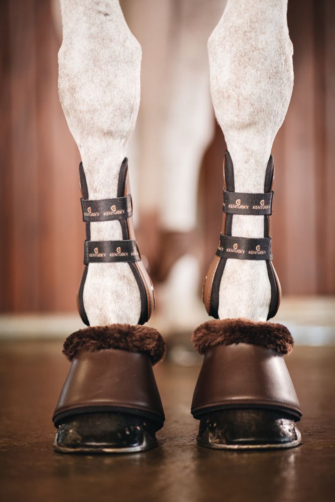 KENTUCKY® HORSEWEAR Schaffell-Hufglocken Leder, braun/braun