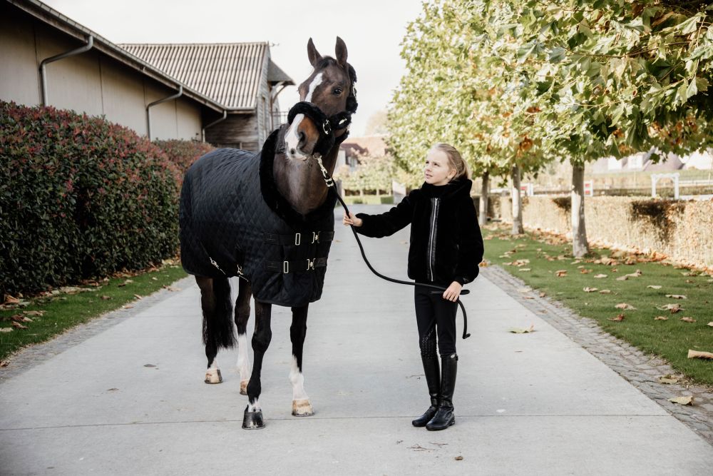 KENTUCKY® HORSEWEAR Lammfell Transport-Halfter, schwarz
