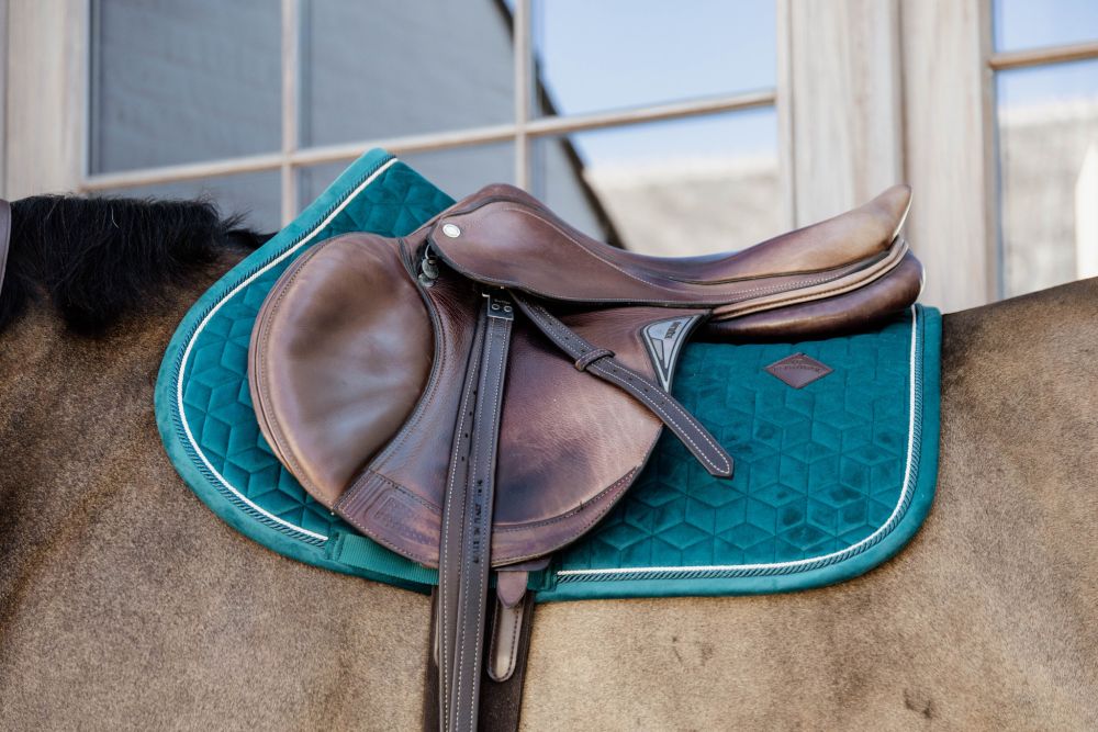 KENTUCKY® HORSEWEAR Schabracke Velvet Springen, smaragdgrün