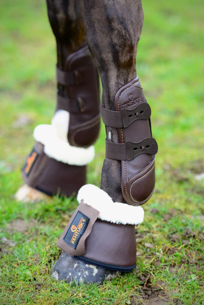KENTUCKY® HORSEWEAR Schaffell-Hufglocken Leder, braun/natur