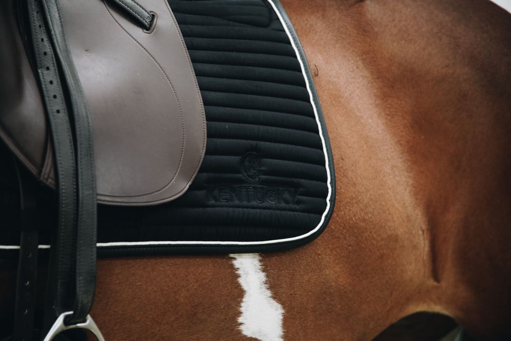 KENTUCKY® HORSEWEAR Skin Friendly Schabracke Dressur, schwarz