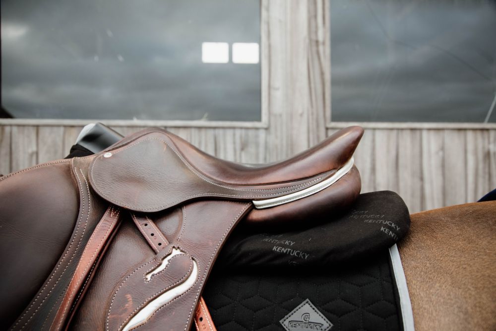 KENTUCKY® HORSEWEAR Sattelpad Correction Impact
