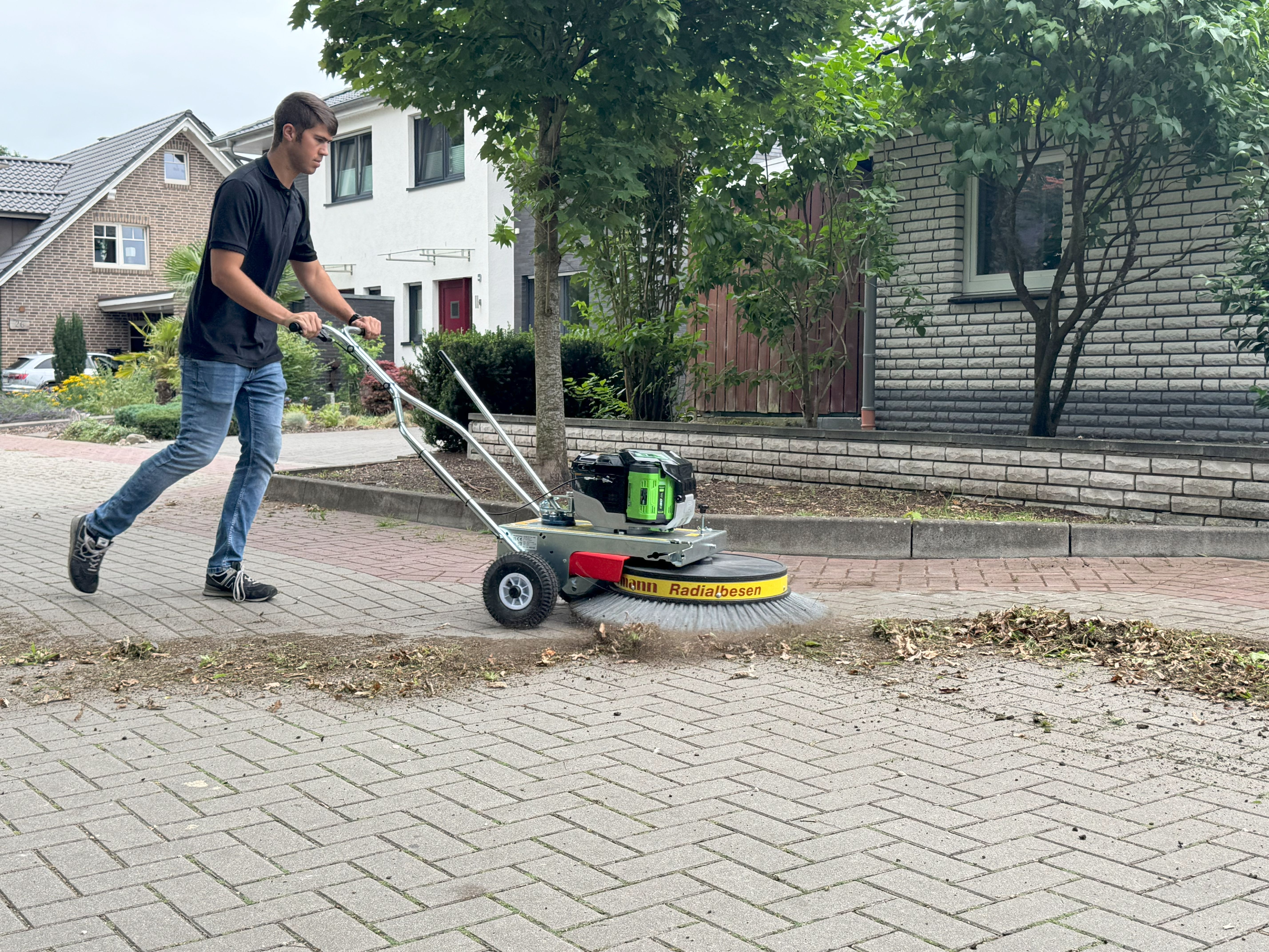 WESTERMANN Radialbesen WR 870 EGO