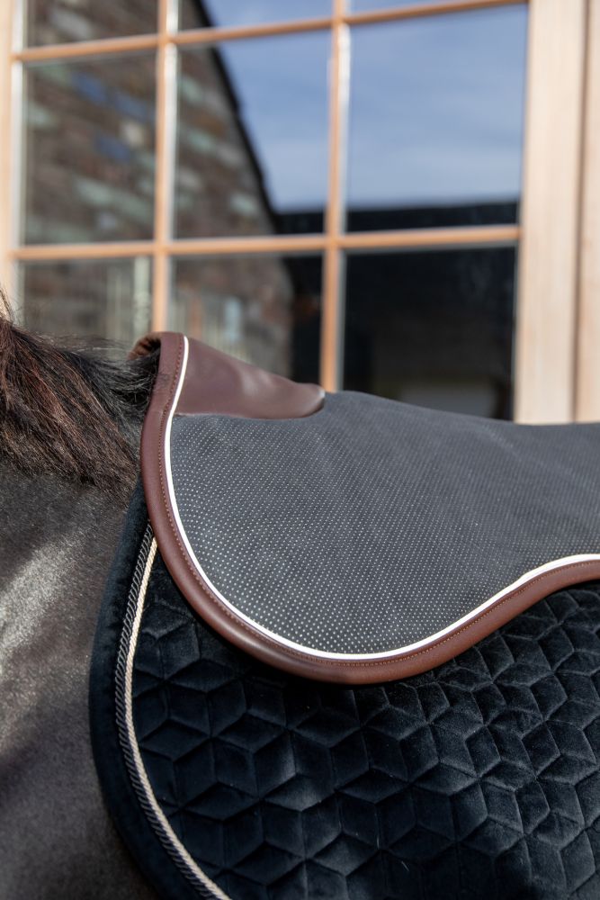 KENTUCKY® HORSEWEAR Sattelpad Absorb, schwarz/weiß/braun