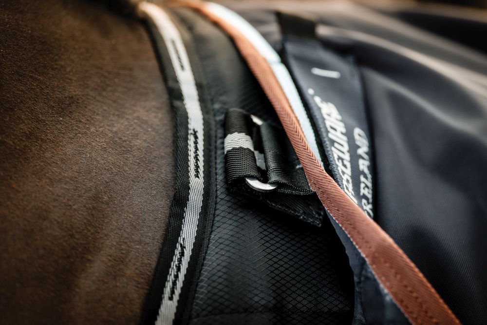 HORSEWARE® Easy-Layer Stable, 100 g, black/black & silver