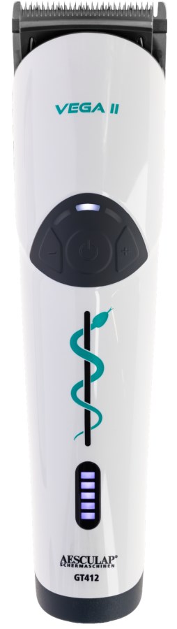 Aesculap Akkuschermaschine Vega II in Weiß mit schwarzem Scherkopf, türkisfarbenem Logo und LED-Akkustandsanzeige.