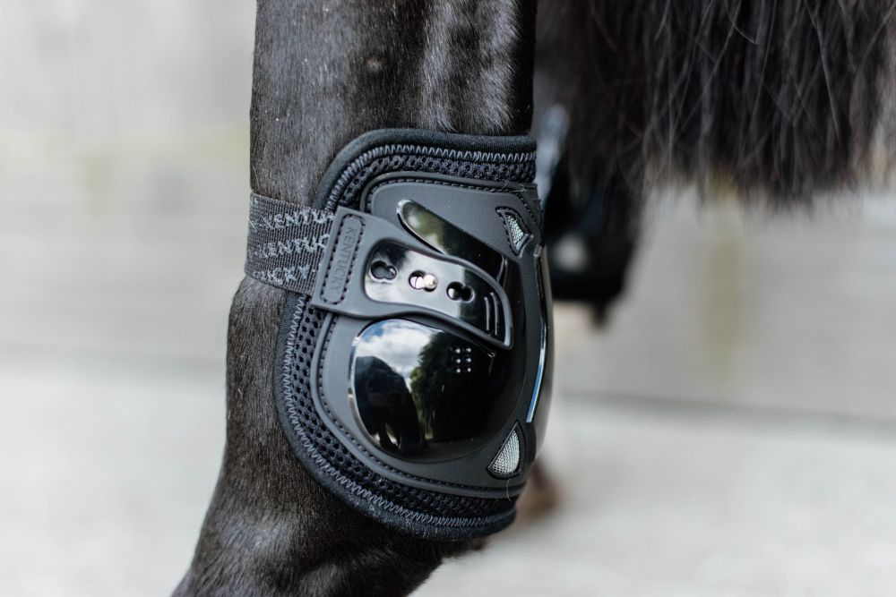 KENTUCKY® HORSEWEAR Streichkappe Moonboots Air, schwarz