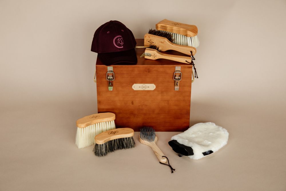 KENTUCKY® GROOMING DELUXE Tack Box-Set