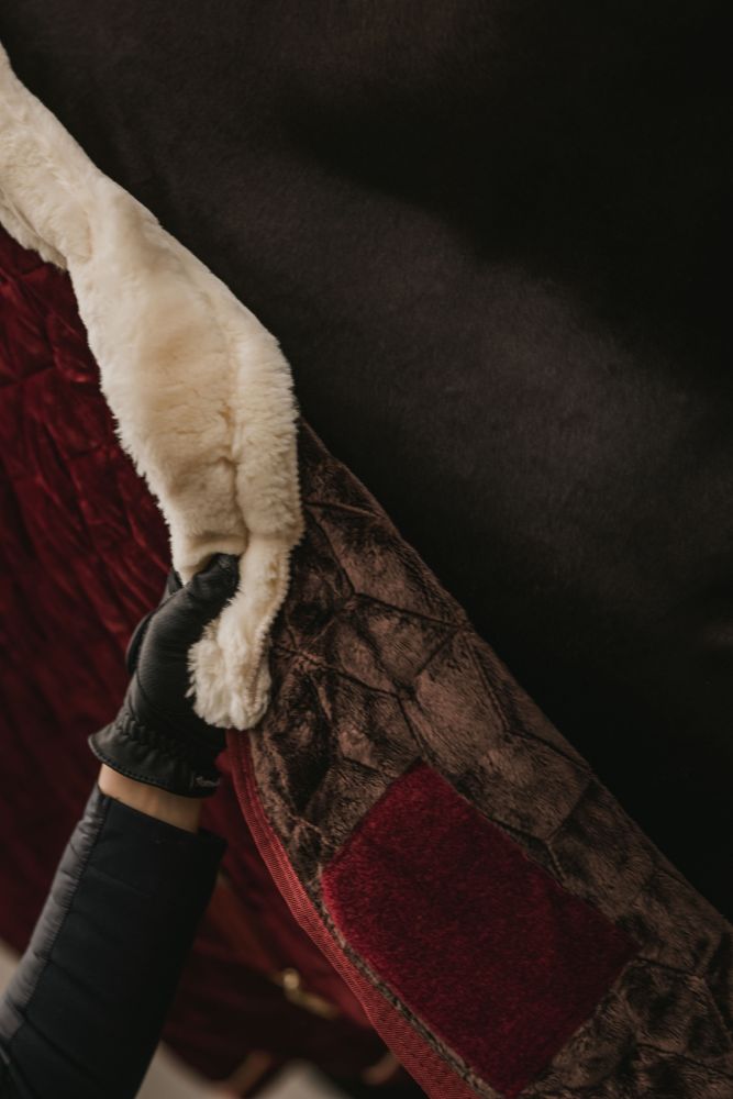 KENTUCKY® HORSEWEAR Turnierdecke Velvet , bordeaux