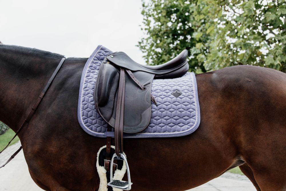KENTUCKY® HORSEWEAR Schabracke Velvet Dressur, lila