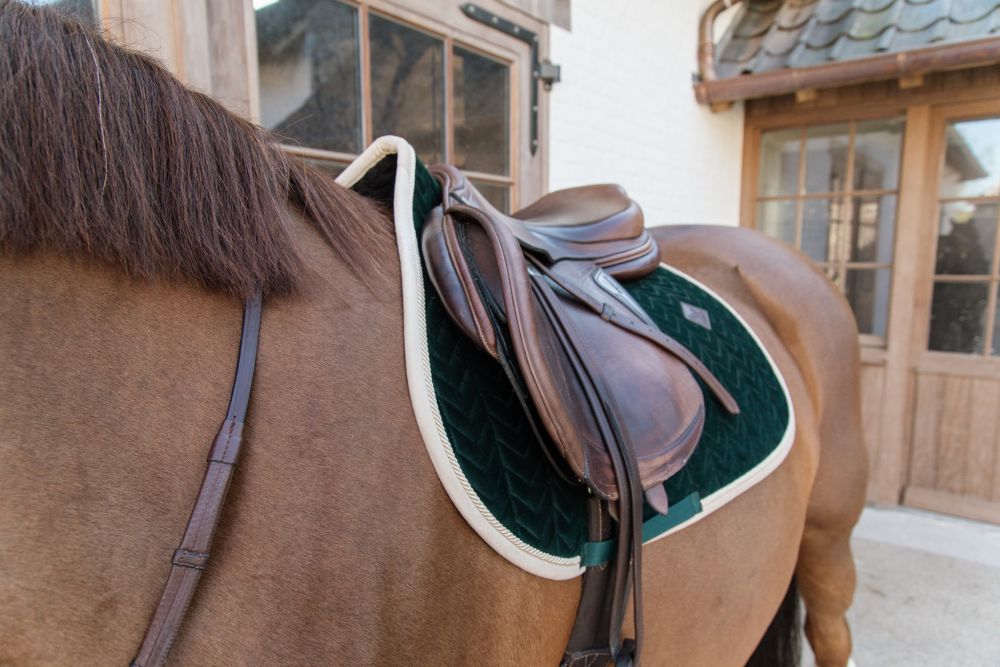 KENTUCKY® HORSEWEAR Schabracke Velvet Contrast Springen, pinien-grün