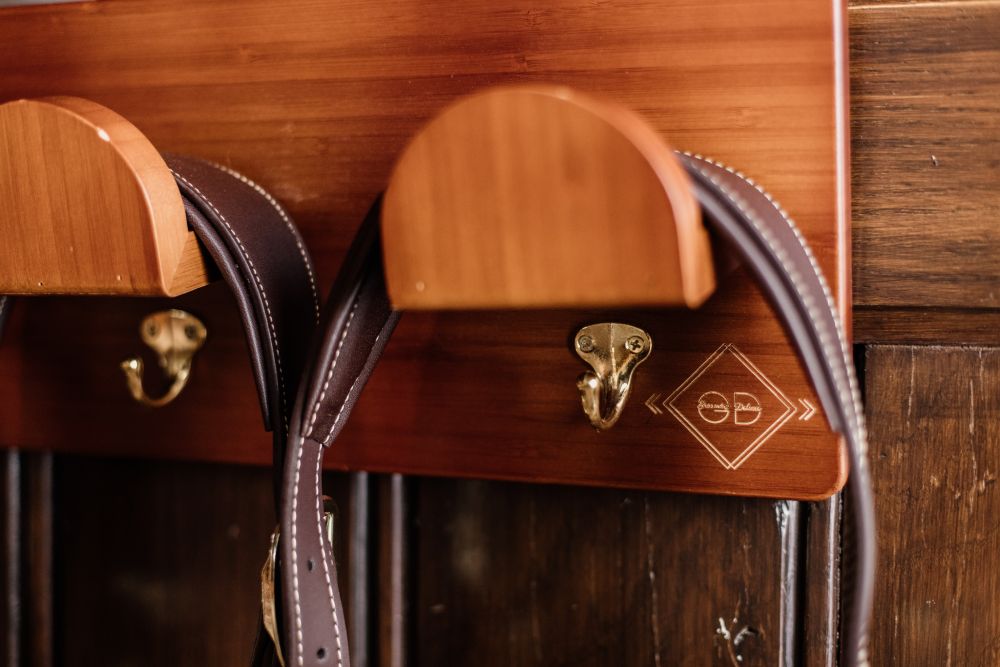 KENTUCKY® GROOMING DELUXE Bridle Rack