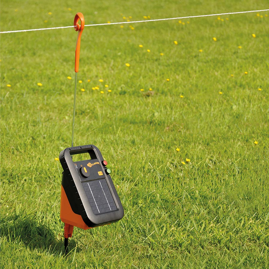 GALLAGHER Gallagher S16 Solar-Weidezaungerät mit Batterie 
