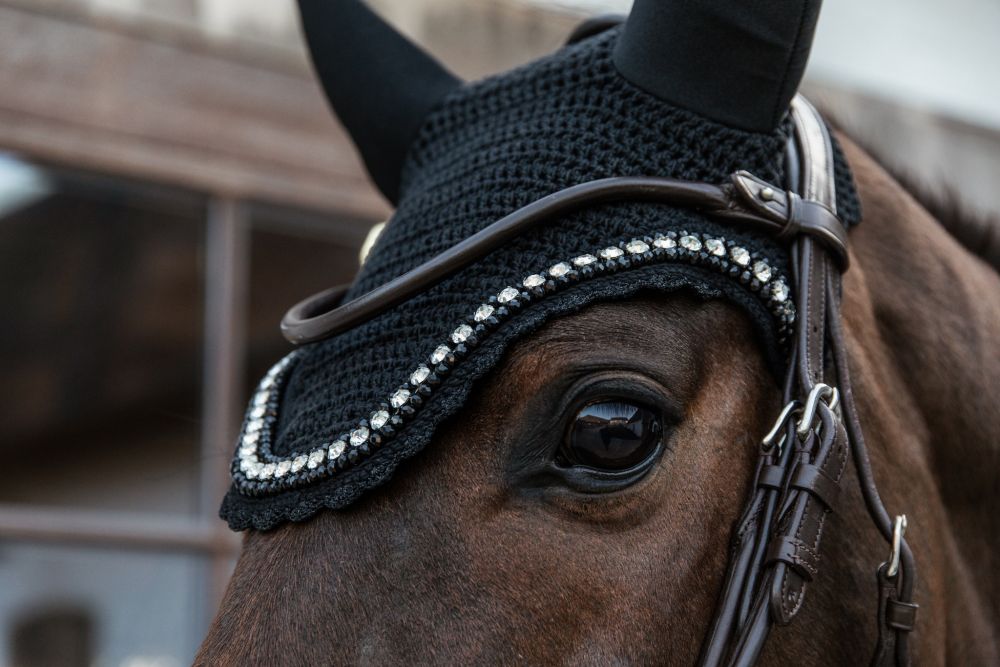 KENTUCKY® HORSEWEAR Fliegenhaube Wellington Big Stone & Pearls Soundless, schwarz