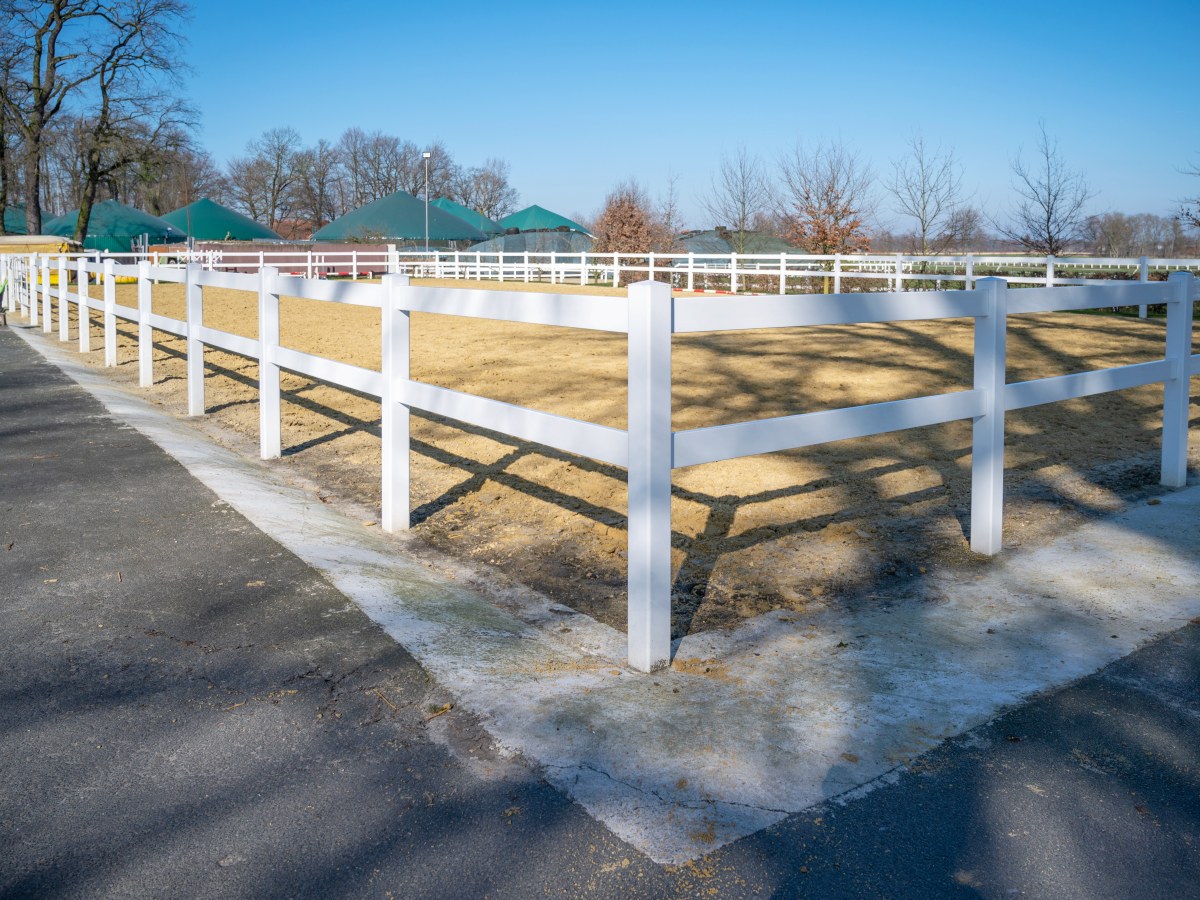 GROWI® Reitplatz-Einzäunung Ranch S 2, 20 m x 40 m