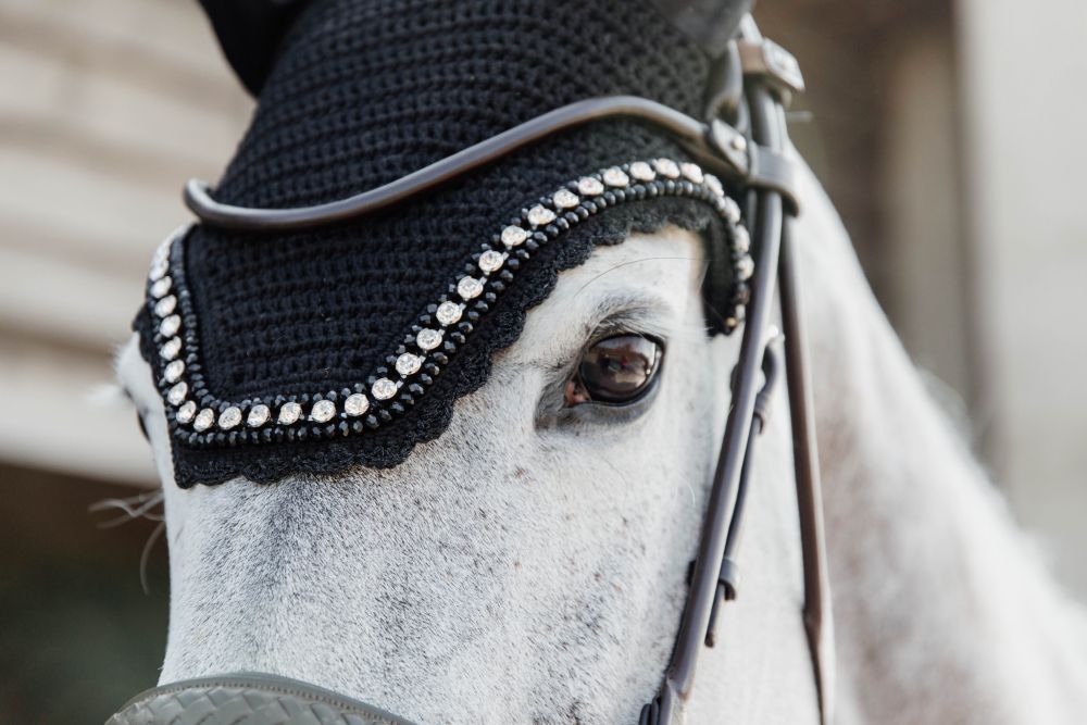KENTUCKY® HORSEWEAR Fliegenhaube Wellington Big Stone & Pearls Soundless, schwarz