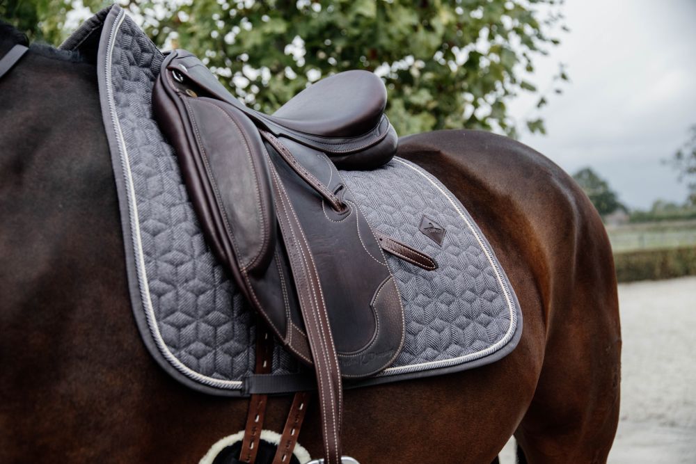 KENTUCKY® HORSEWEAR Schabracke Wolle Dressur, grau