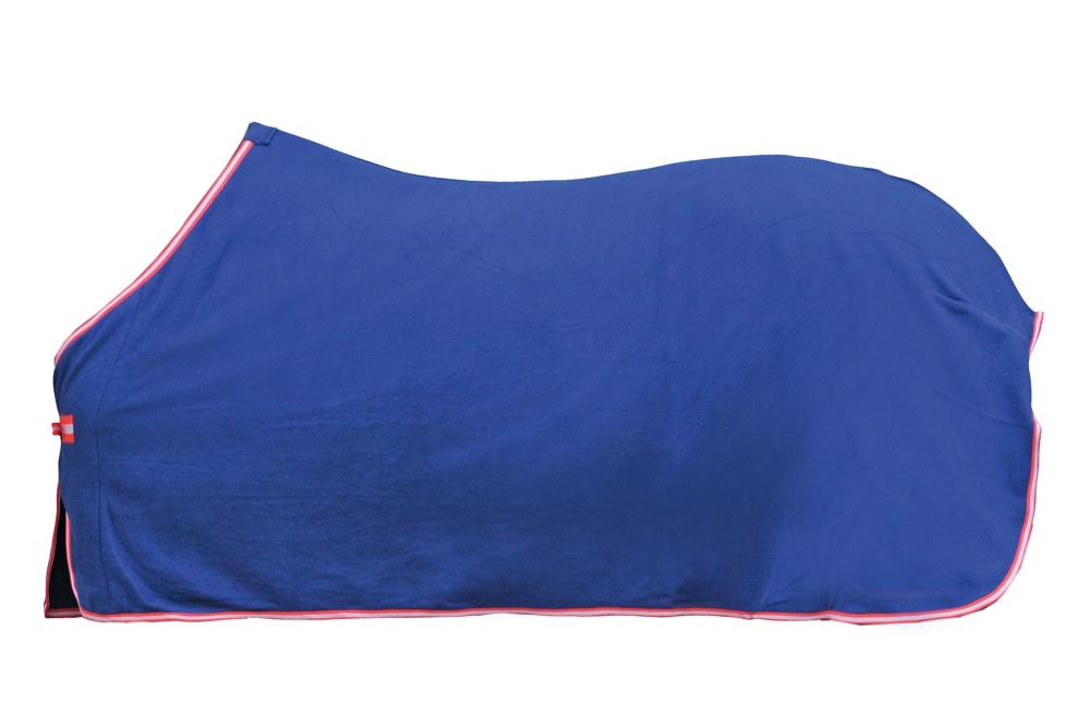 HKM Abschwitzdecke Alaska, blau HKM Abschwitzdecke Alaska in Blau aus weichem Fleecematerial mit einer rot-weißen Biese am Rand in der Seitenansicht
