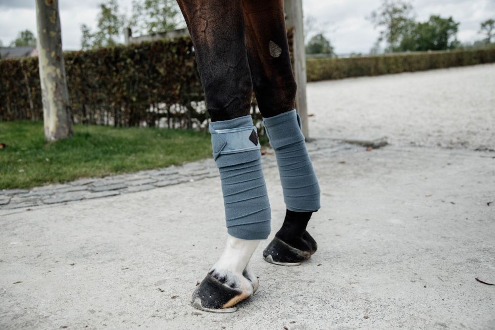 KENTUCKY® HORSEWEAR Fleecebandagen Velvet, 4er-Set, hellblau