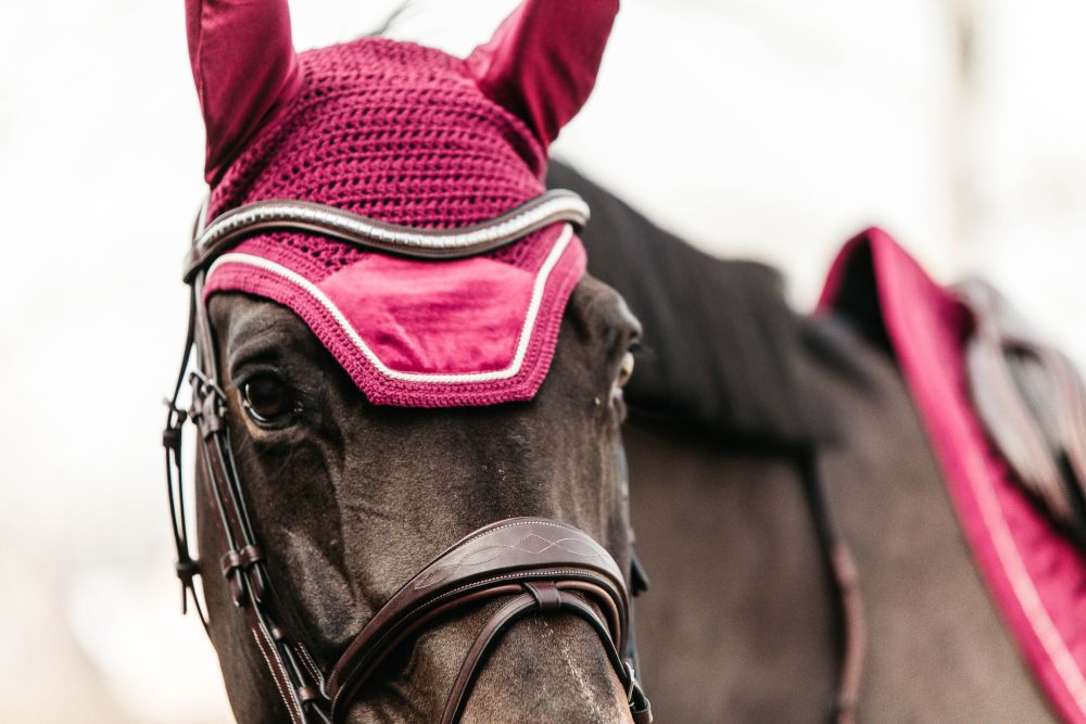 KENTUCKY® HORSEWEAR Fliegenhaube Wellington Velvet, fuchsia
