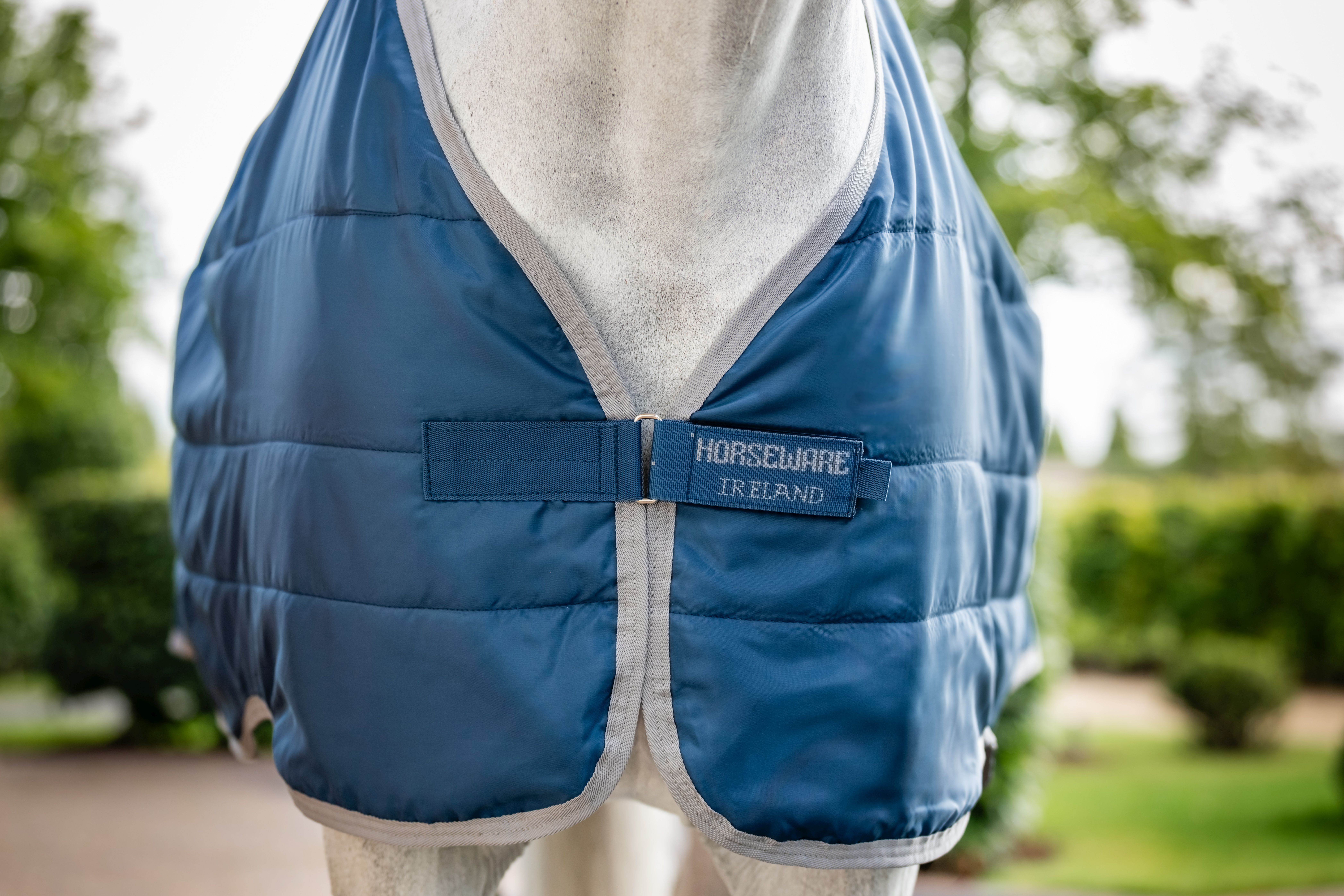 HORSEWARE® Ionic® Therapy Liner, 50 g, imperial blue/silver