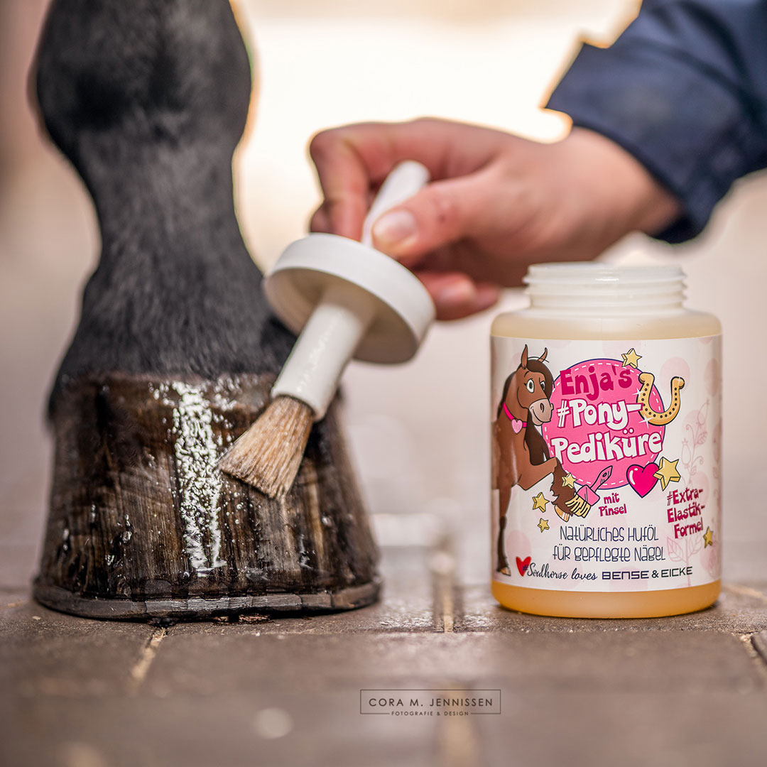 SOULHORSE Enja's #Pony-Pediküre