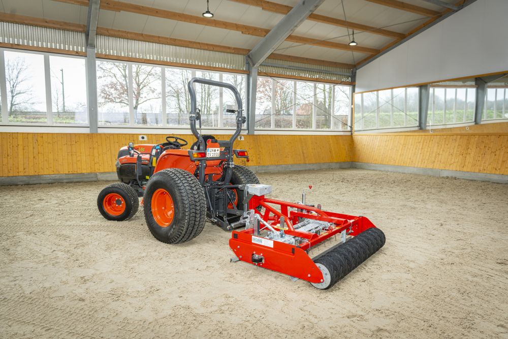 KNEILMANN® Reitbahnplaner Typ 4 Xpert mit Quad-Anhängung, Schwenkachse mechanisch