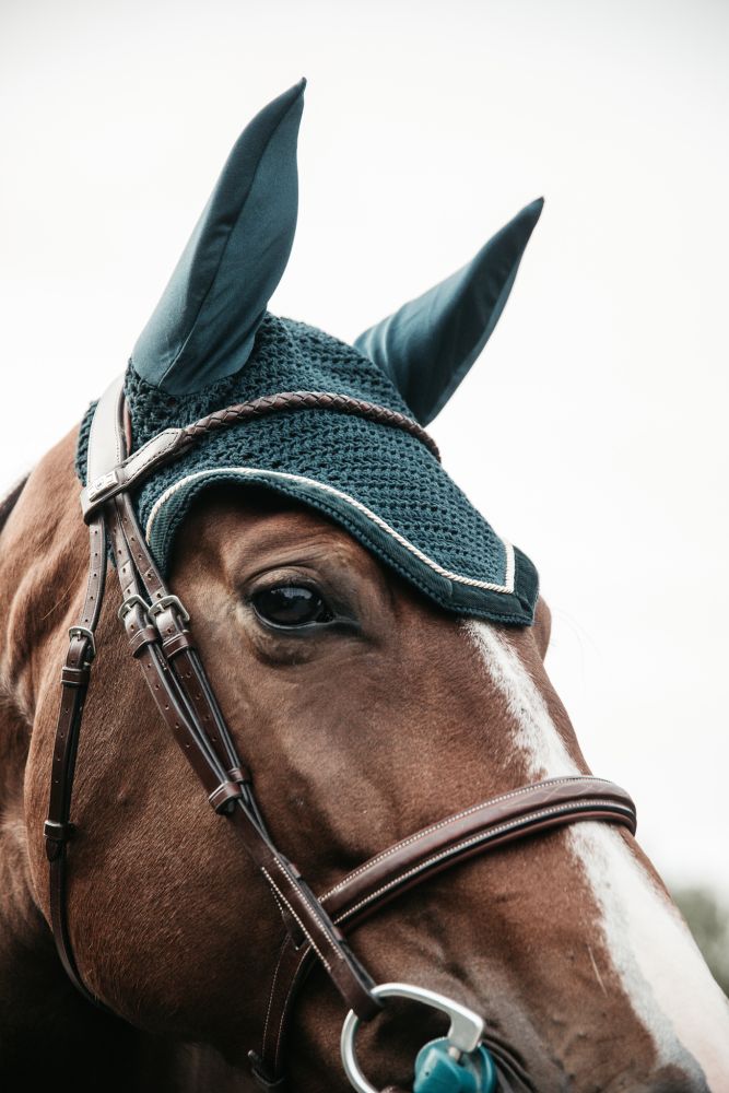 KENTUCKY® HORSEWEAR Fliegenhaube Wellington Cord, pinien-grün