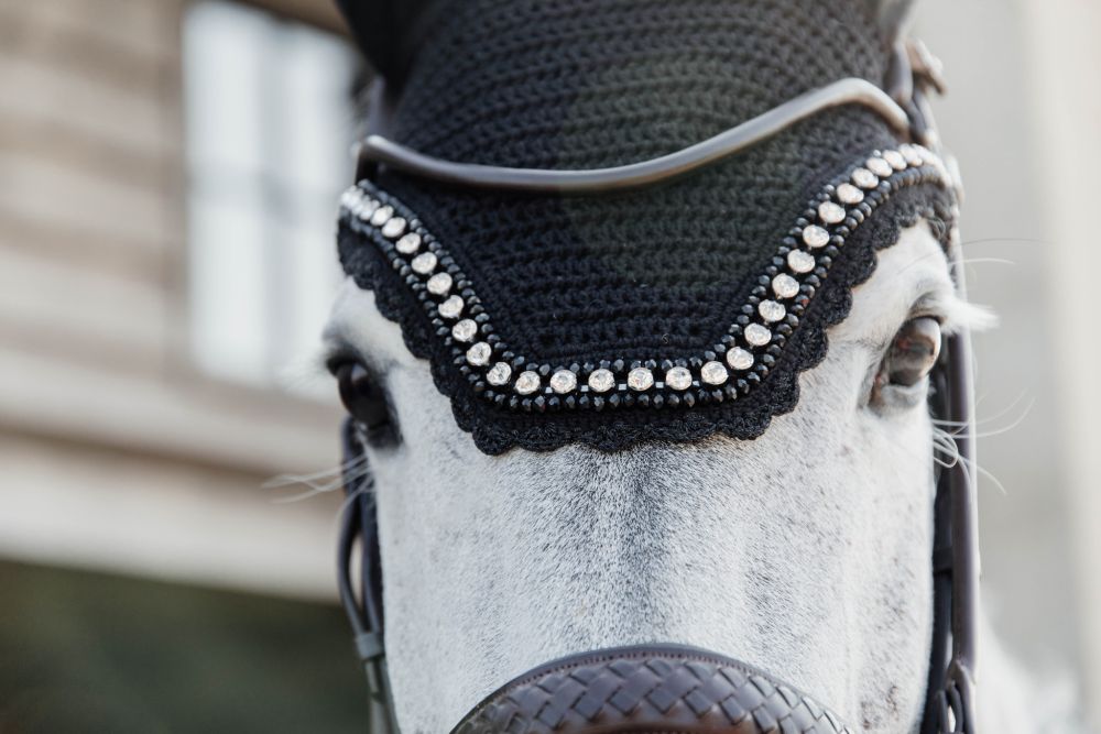 KENTUCKY® HORSEWEAR Fliegenhaube Wellington Big Stone & Pearls Soundless, schwarz