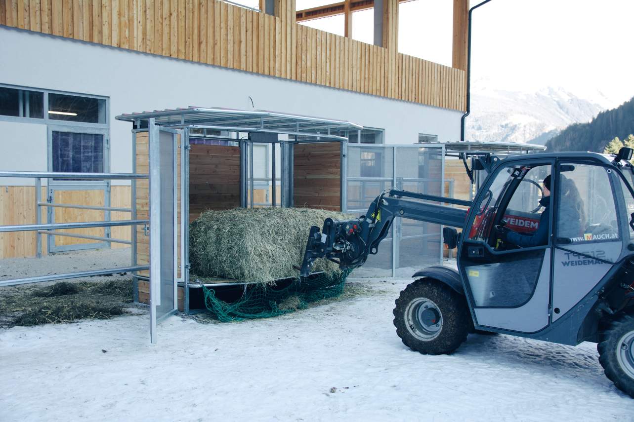 HAU Heudepot Rund- und Quaderballen mit 4 Fressplätzen