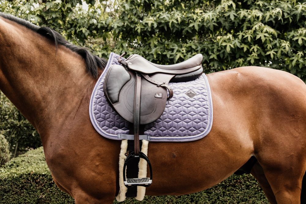 KENTUCKY® HORSEWEAR Schabracke Velvet Springen, lila