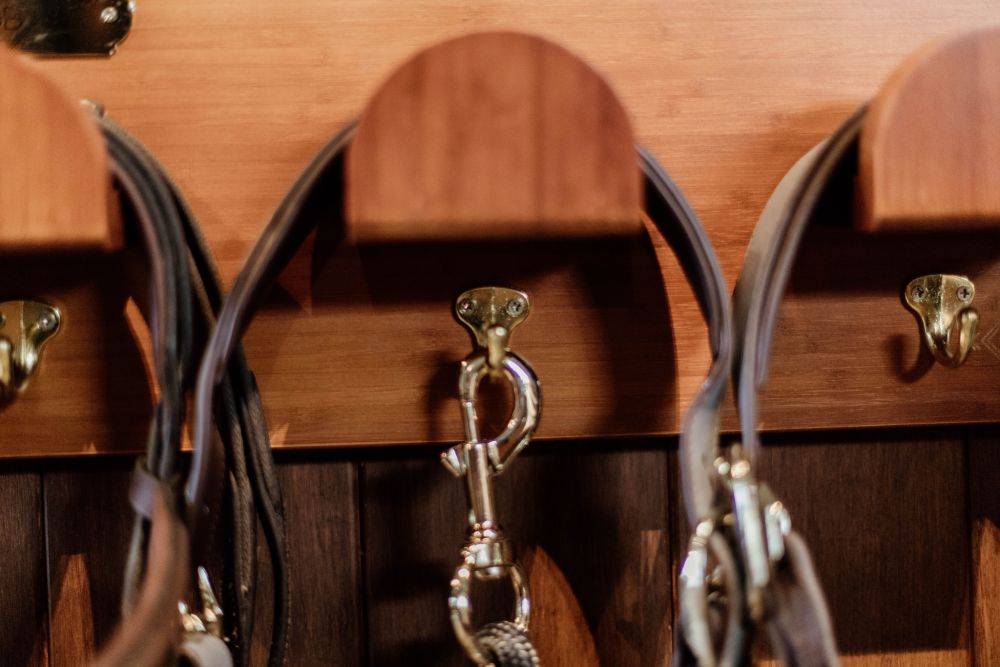 KENTUCKY® GROOMING DELUXE Bridle Rack