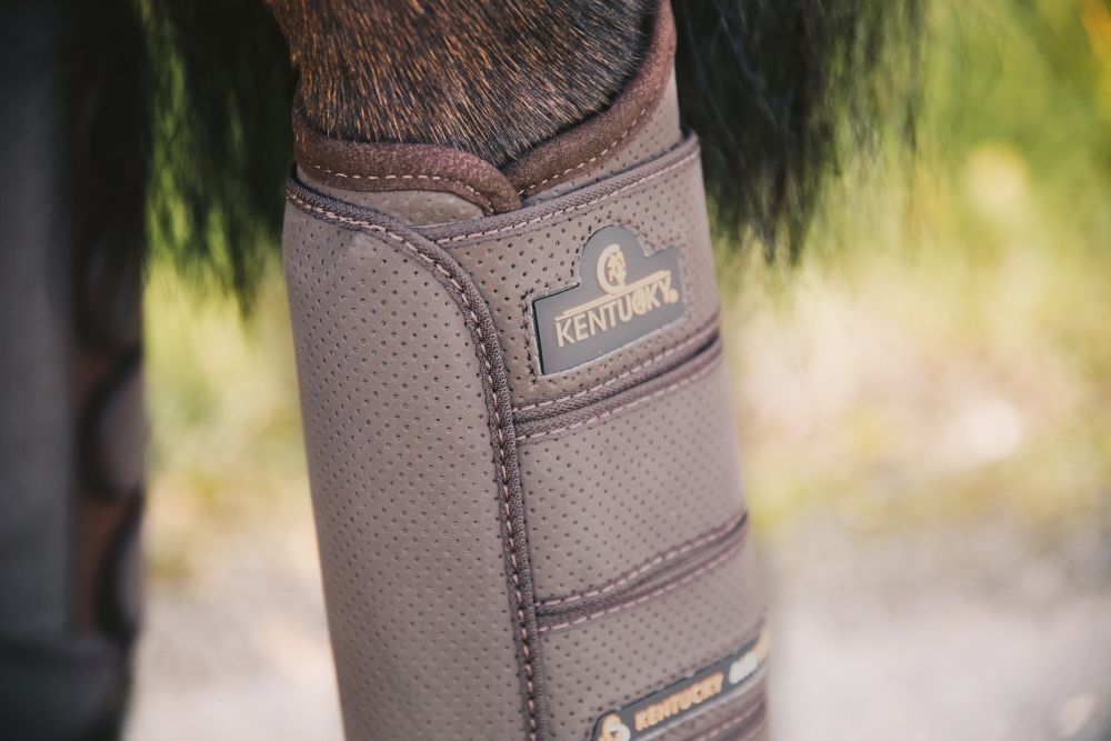 KENTUCKY® HORSEWEAR Geländegamaschen Air Tech hinten, braun