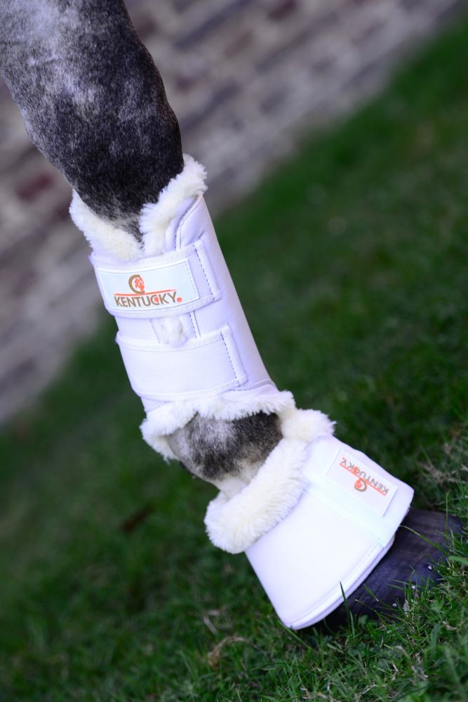 KENTUCKY® HORSEWEAR Schaffell-Hufglocken Leder, weiß/natur
