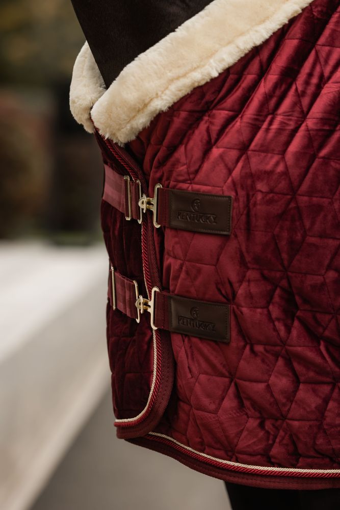 KENTUCKY® HORSEWEAR Turnierdecke Velvet , bordeaux