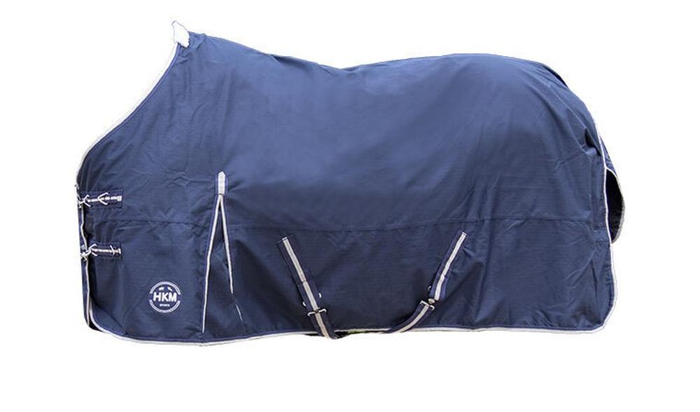 Dunkelblaue HKM Abschwitzdecke Eco aus Polarfleece mit weißer Randeinfassung und Kreuzbegurtung.