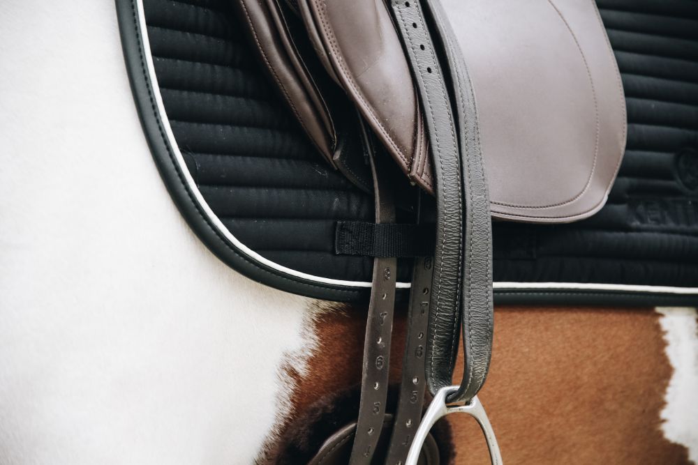 KENTUCKY® HORSEWEAR Skin Friendly Schabracke Dressur, schwarz