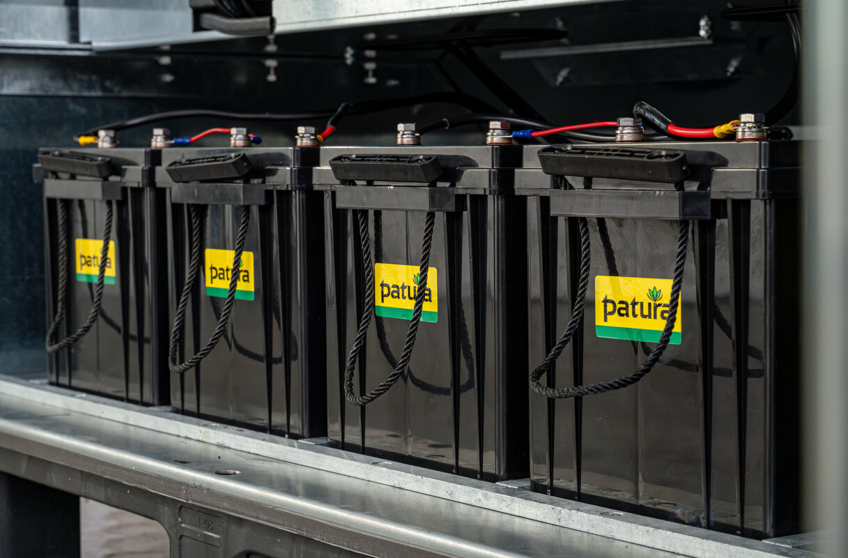 PATURA Sicherheitsbox XXL mit P 8000 Weidezaungerät 