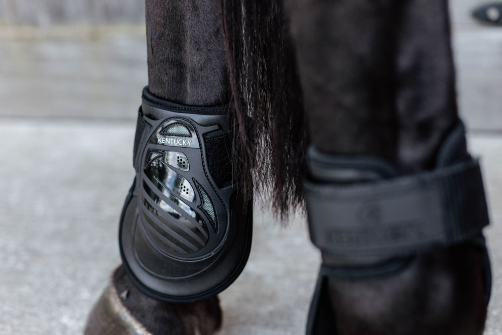 KENTUCKY® HORSEWEAR Streichkappe Deep, schwarz