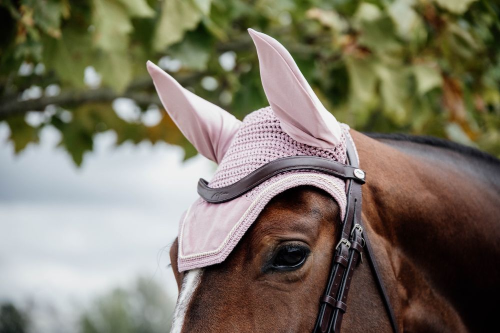 KENTUCKY® HORSEWEAR Fliegenhaube Wellington Velvet, altrosa