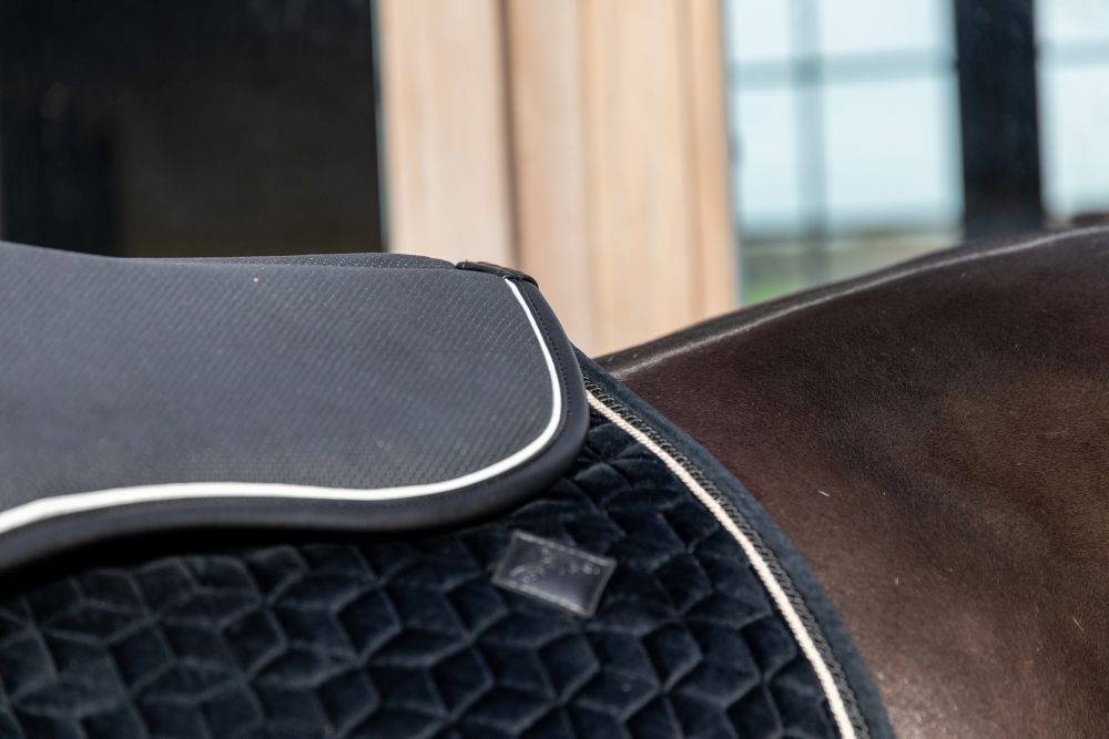 KENTUCKY® HORSEWEAR Sattelpad Absorb, schwarz/weiß/schwarz