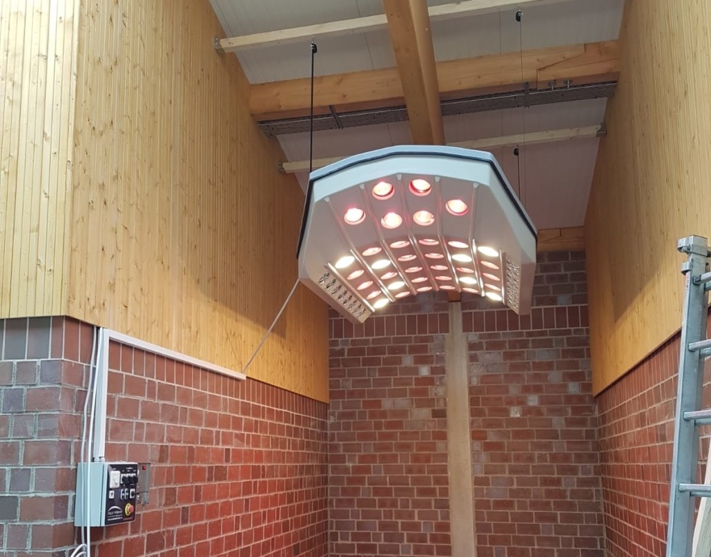 SUMMERWIND Pferdesolarium Premium mit Steuerungskasten und Lift