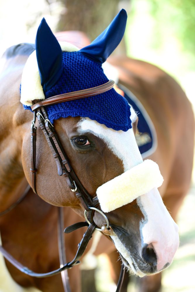 KENTUCKY® HORSEWEAR Schaffell-Nasenriemenschoner, natur